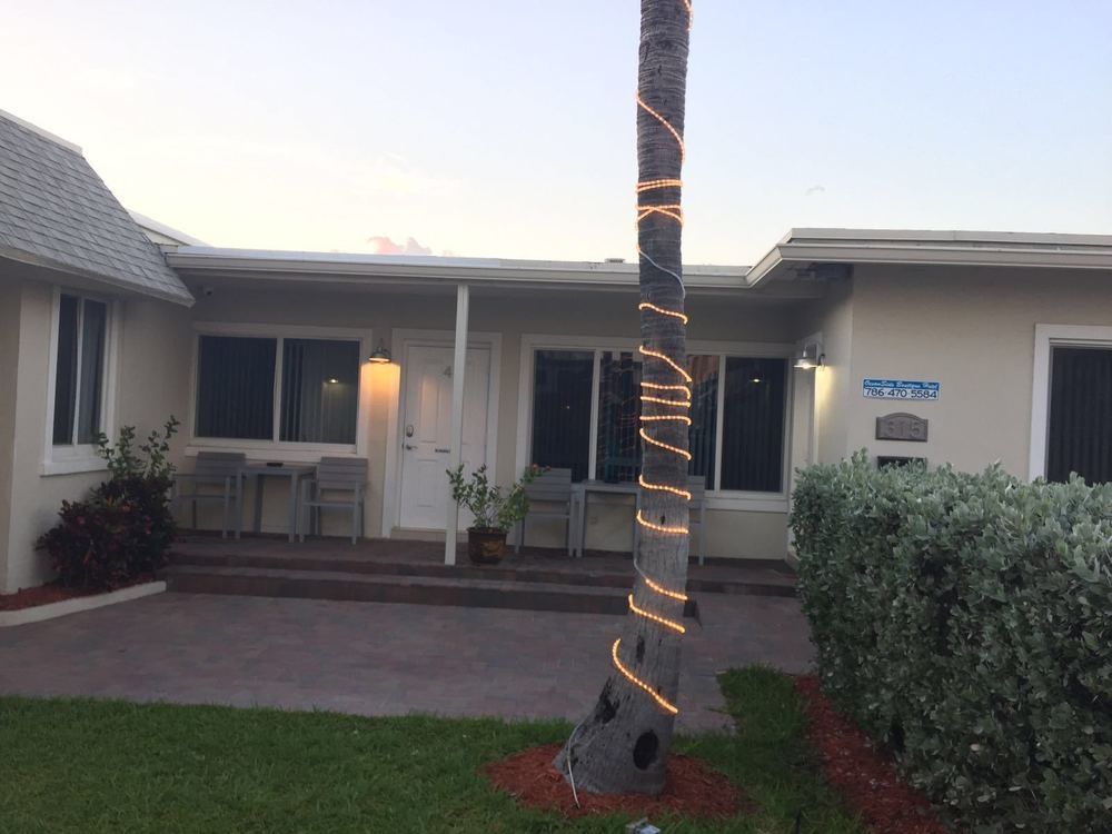 Hollywood Broadwalk Oceanside Hotel Екстер'єр фото